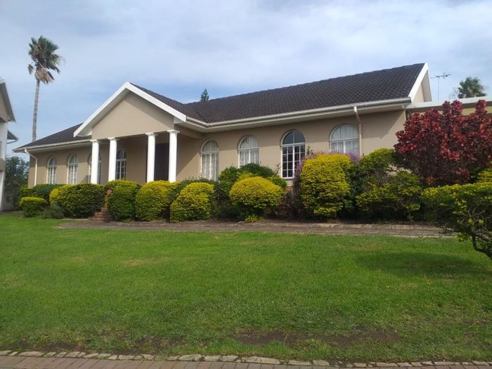 3-Bedroom House To Rent in Beacon Bay with pool, braai area, and secure parking.