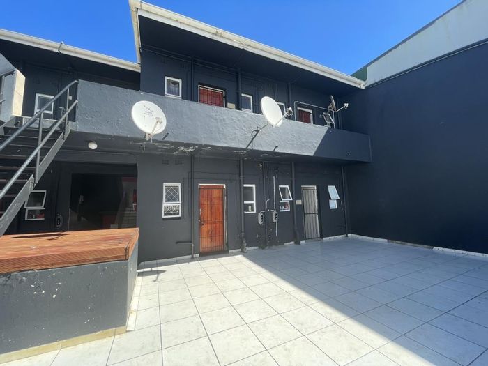 Property #11133, Apartment rental monthly in East London Central