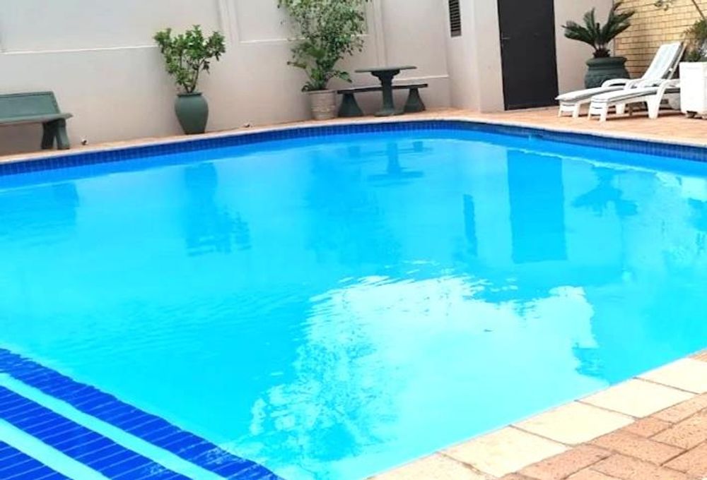 Hawaan Swimming Pool Area