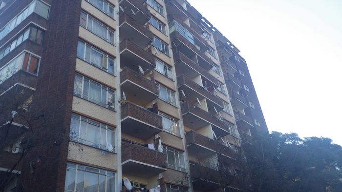 Berea Flat To Rent: 1 Bedroom, pre-paid utilities, close to amenities and schools.