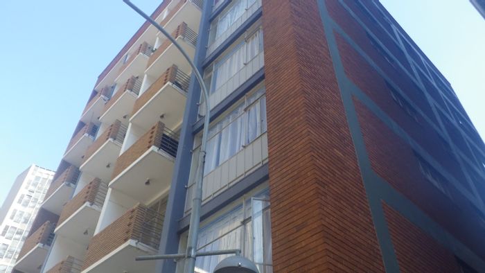 Flat To Rent in Braamfontein with parking, transport access, and nearby amenities.