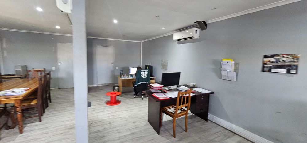 1600m2-Warehouse-To-Let-Rent-Silo-Exchange-Triangle-Farm-Bellville-350-AMPS-Power