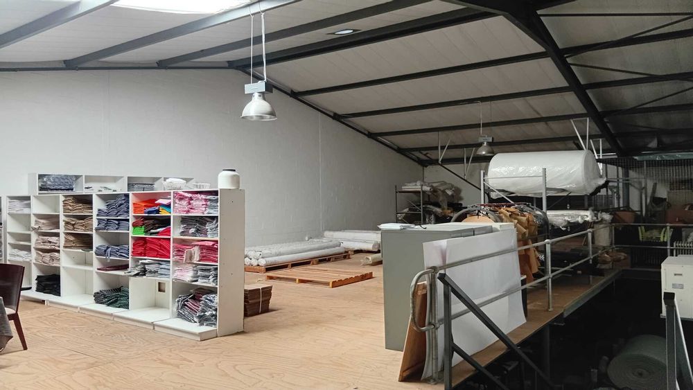 Load bearing Mezanine not included in GLA/Listed size