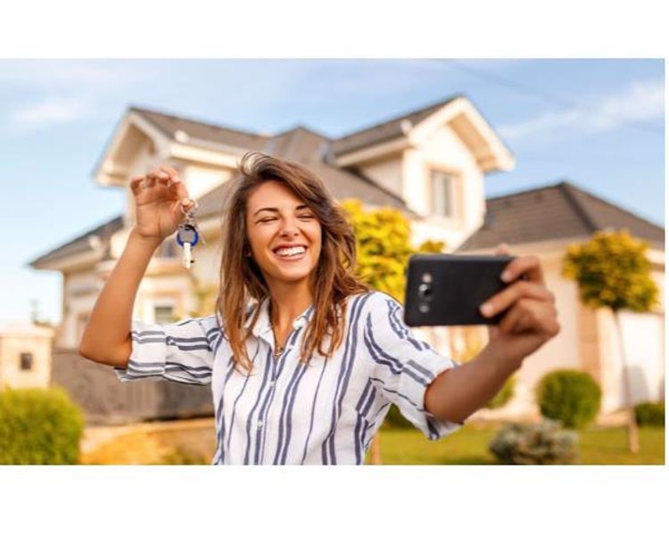 Property Professional - Stop posting listings. Start building trust: social media that actually converts