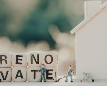 Should You Renovate or Buy a New Home?