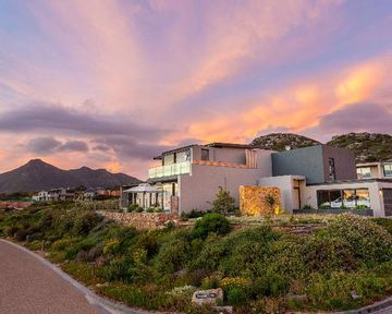 Semigration to the Cape Peninsula is fuelling house price inflation and depleting stock
