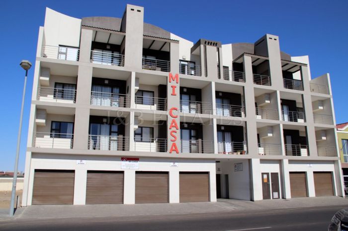 Property #1311856, Penthouse for sale in Walvis Bay Central