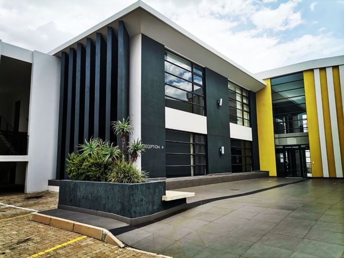 Property #1417054, Office rental monthly in Halfway Gardens