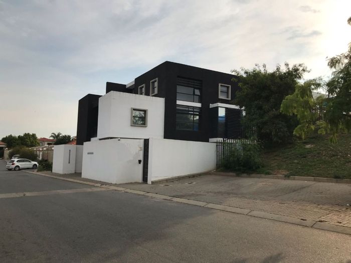 Property #1412107, Office rental monthly in Dainfern