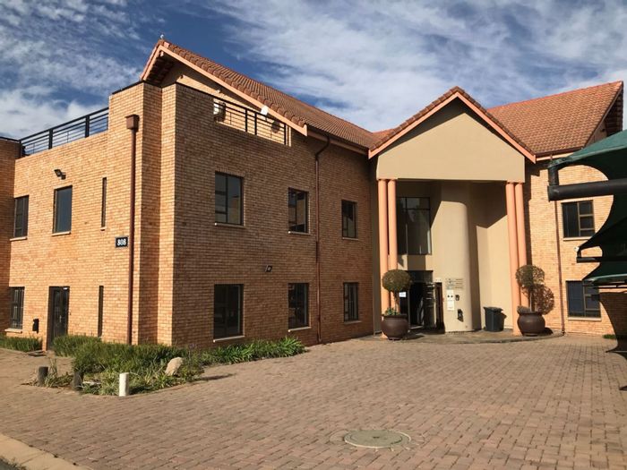 Property #1428614, Office rental monthly in North Riding