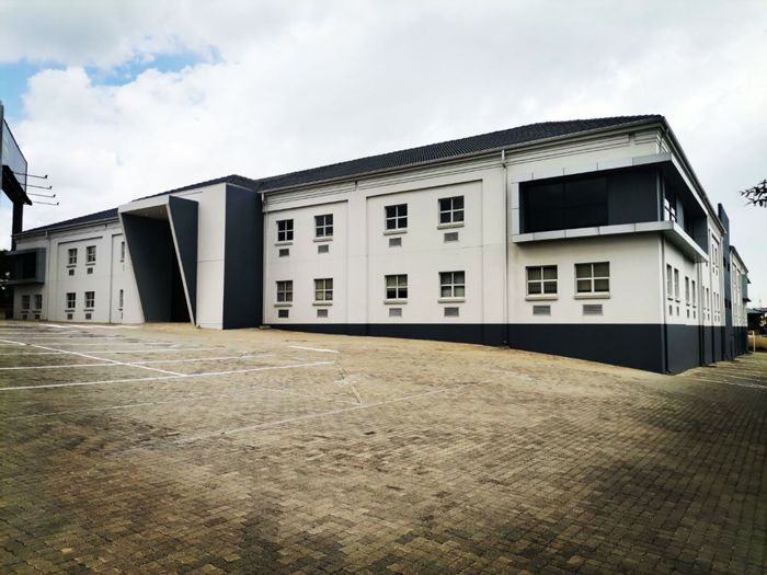 Property #1422744, Office rental monthly in Halfway Gardens