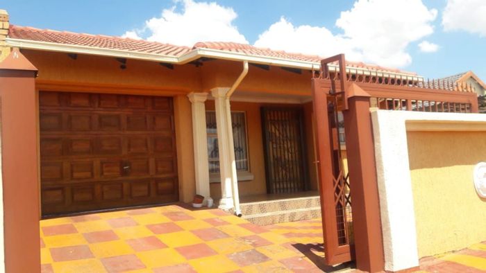 Property #1456250, House for sale in Mabopane