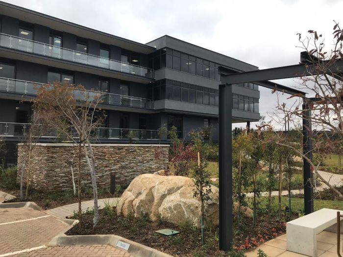 Property #1465780, Office rental monthly in Vorna Valley