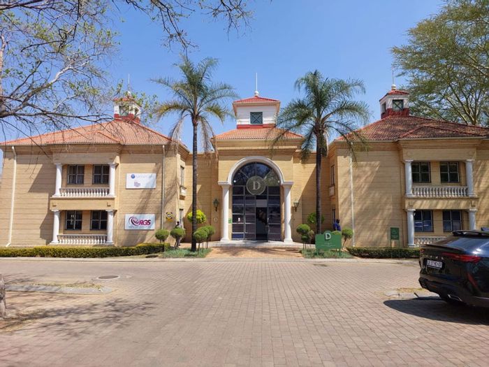 Property #1465857, Office rental monthly in Bryanston