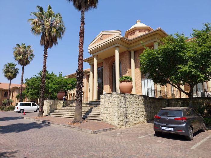 Property #1466717, Office rental monthly in Bryanston