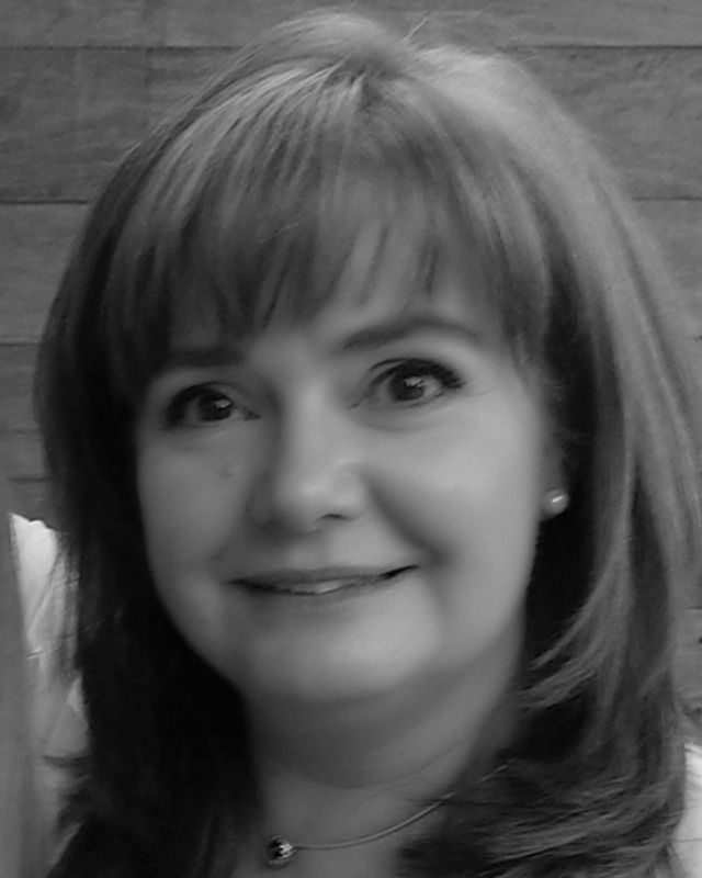 Madeline Fourie Sales photo