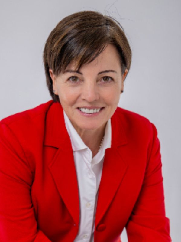 Yvonne Texeira photo