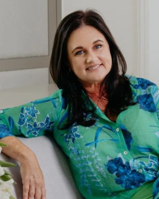 Tertia Barnett photo